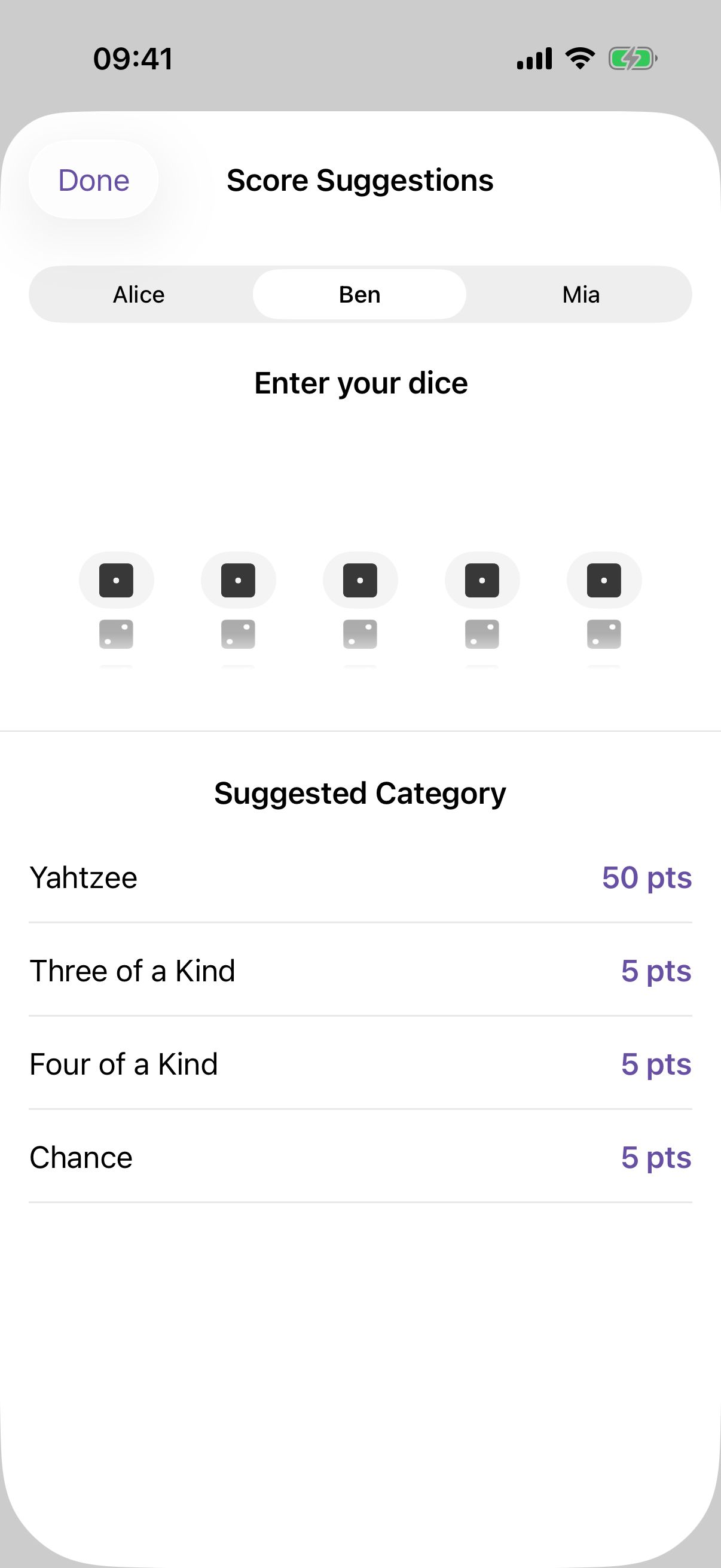 Yatzy score suggestions showing dice wheels and suggested categories.